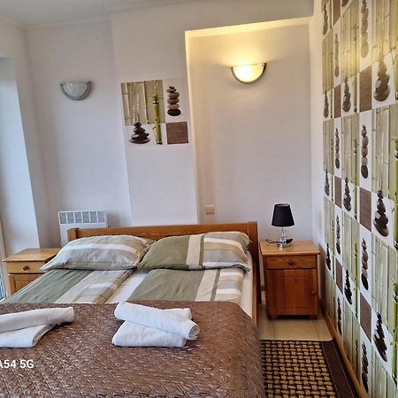 Apartament Z Basenem Do 8 Miejsc Noclegowych Ustronie Morskie Exteriör bild