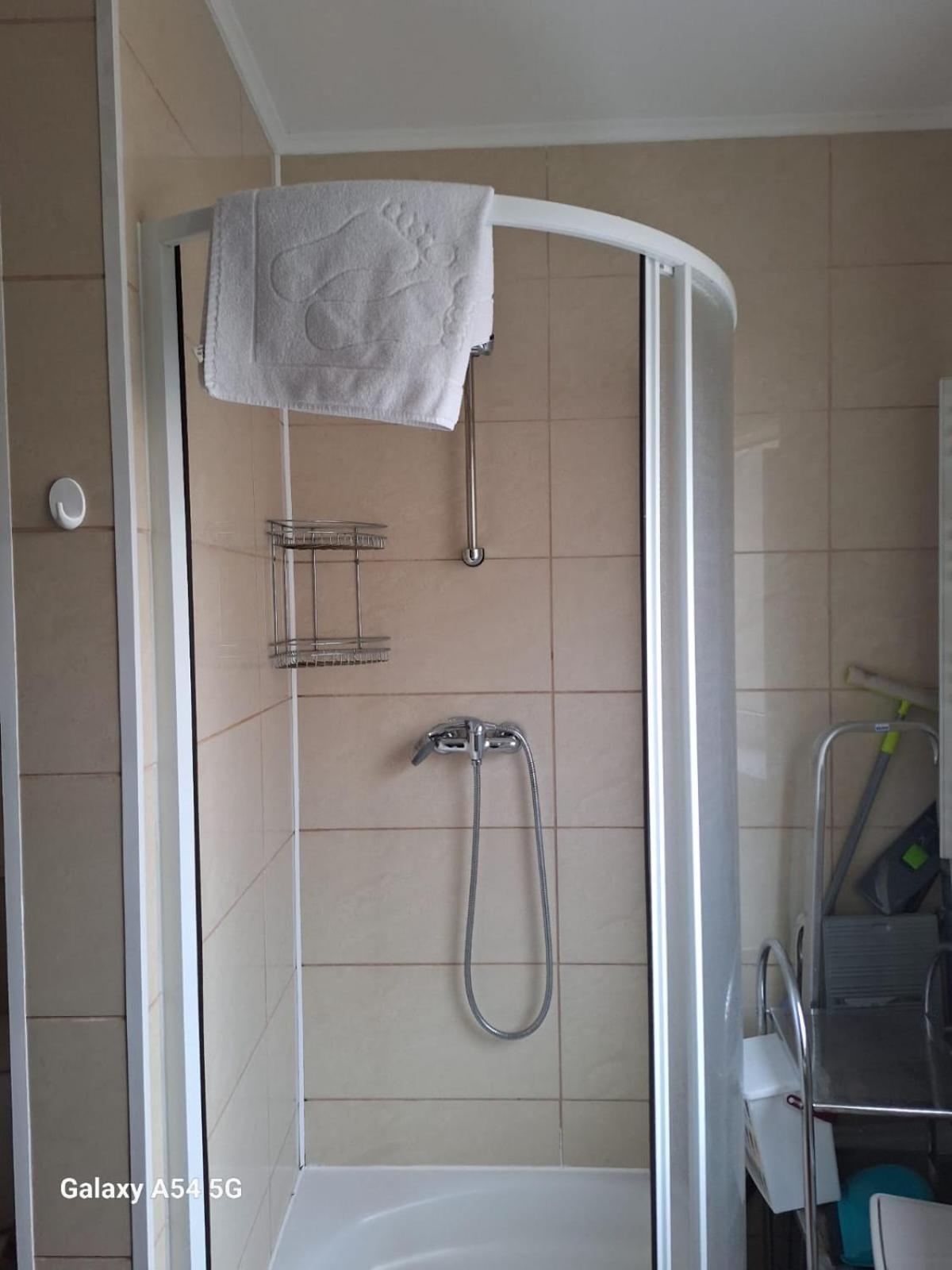 Apartament Z Basenem Do 8 Miejsc Noclegowych Ustronie Morskie Exteriör bild